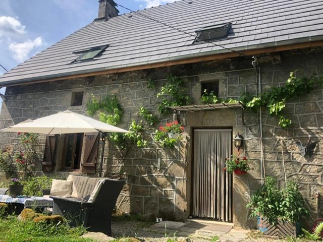 Maison De Campagne Sarroux Eksteriør billede